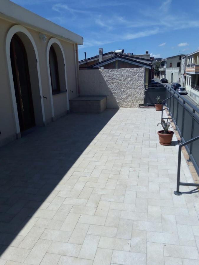 Apartment Luminoso Con Terrazza......c.u......q2483