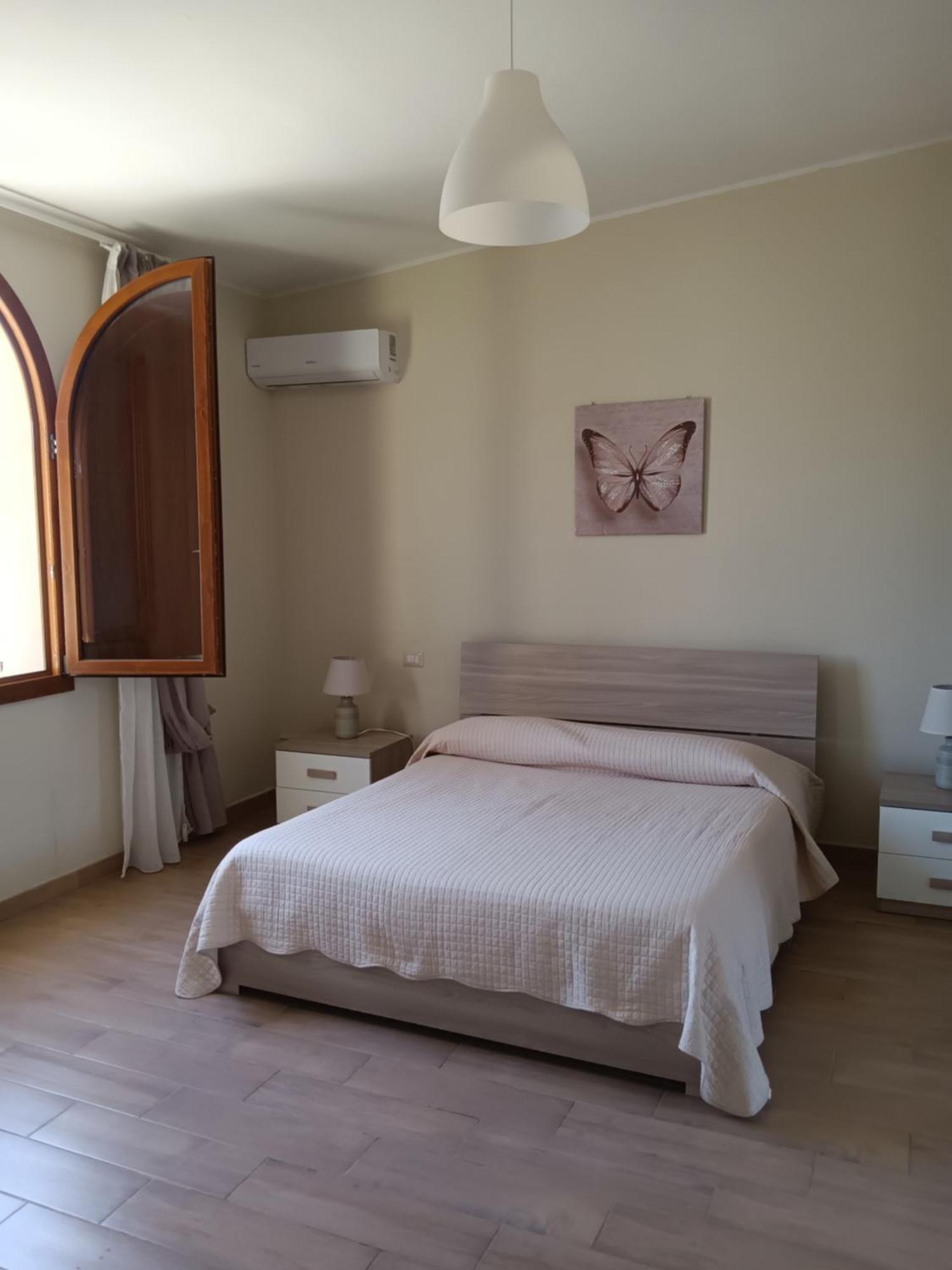 Luminoso Con Terrazza......c.u......q2483 Apartment *
