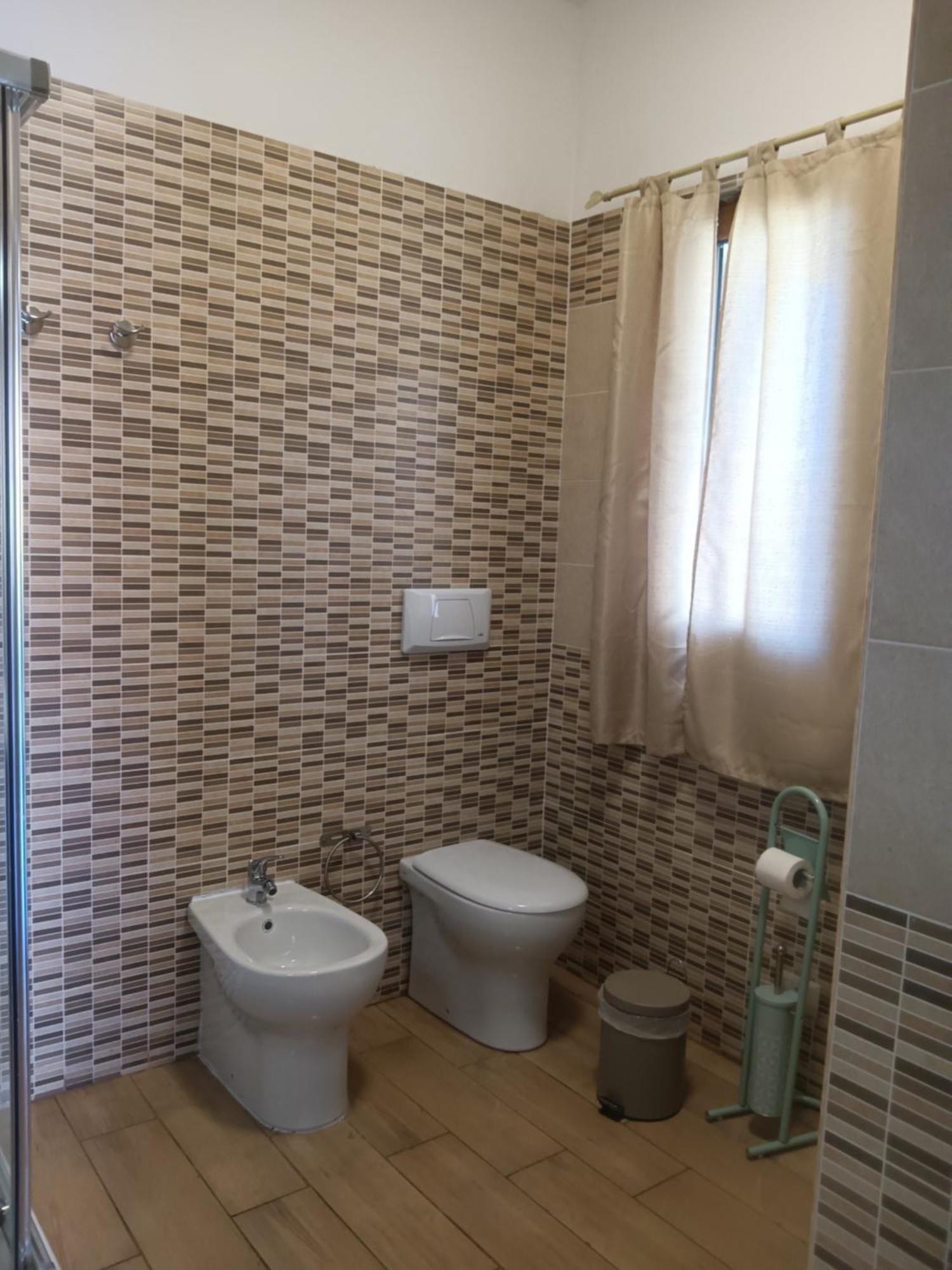 Apartment Luminoso Con Terrazza......c.u......q2483